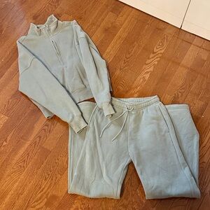 Abercrombie & Fitch light green sweat set